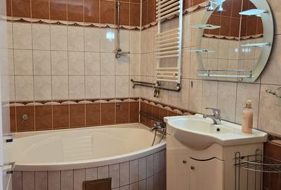 Casă cu grădină in zonă centrală - 12