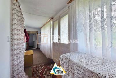 Casă cu 2 camere în stil tradițional, în Iratoșu - 16