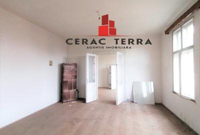 Spatiu pretabil Clinica- Hotel in zona Istorica # CERACTERRA