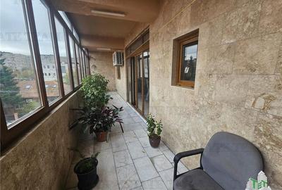 Vila spatioasa 670mp utili in zona Gorjului-Uverturii - 11