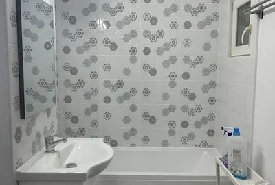 De vanzare apartament 3 camere renovat total, Rahova/Teius - 2