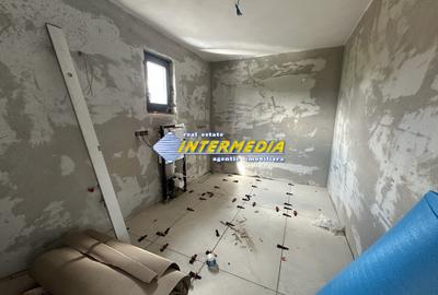 Casa Noua P+1 550 mp teren 3 bai 4 dormitoare Garaj Finisata intern mobila buc - 17