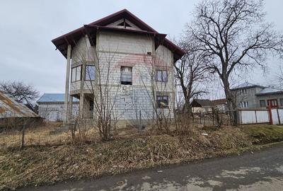 Casă / Vilă cu 12 camere, teren intravilan de 2869mp în Siminicea, SV - 9