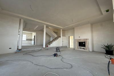 CASA DE LUX, 989 MP TEREN, FINISAJE PREMIUM, COMISION 0%. - 2