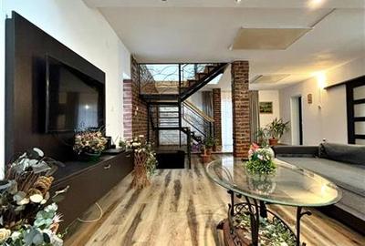 Casa individuala, S+P+M, 5 dormitoare, teren 586mp, zona buna, Harman - 1