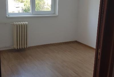 Inchiriez apartament doua camere langa grădinița Lenin Sud. - 9