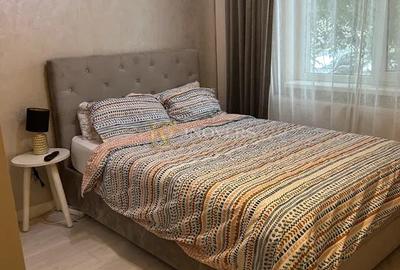 Apartament cu 3 camere semidecomandat, mobilat în Gorjului