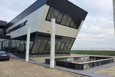 Proprietate imobiliara - Showroom Utilaje Agricole si Depozite/Hala service - 2