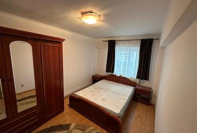 Decomandat, 2 cam, etaj 4/4, zona Hala Centrală - 2