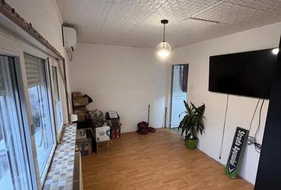 Apartament cu 4 camere semidecomandat, mobilat în Militari