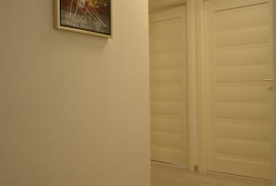 Apartament cu 3 camere decomandat 2 bai mobilat utilat 13 septembrie - 20