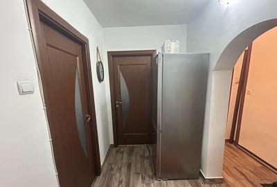 Apartament 2 camere-Zona Sud - 52 mp -54000 euro negociabil - 8