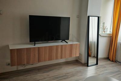 Apartament cu 2 camere semidecomandat, mobilat în Magheru