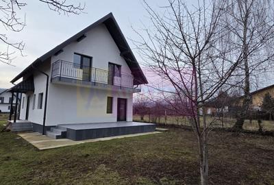 Vila de vanzare cu 4 camere in Brebu - 3