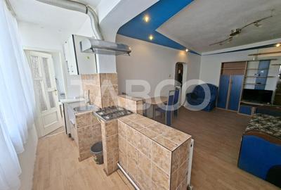 Apartament cu 3 camere si balcon de inchiriat in zona Mihai Viteazul - 2