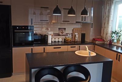 Apartament 3 camere 2 locuri de parcare zona Selimbar - 1