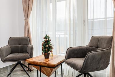Apartament unic in PREDEAL – LUX, vedere la partie cu terasa si parcare - 7