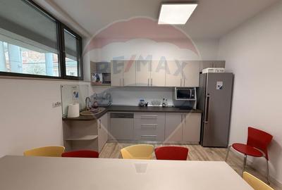 De inchiriat spatiu parter central, vitrina mare, 284 mp - 16