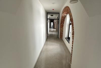Spatii de birouri Ultracentral suprafață  de 67.6  mp - 10