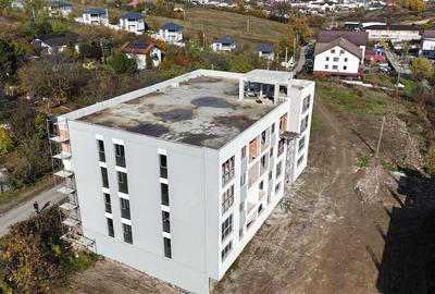 Apartament cu 2 camere decomandat în Hlincea