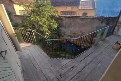 Oravita 4 Apartamente la Casa, Zona Primarie Liceu - 2