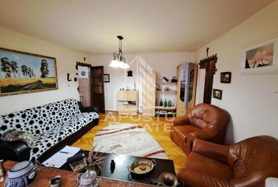 Apartament cu 2 camere semidecomandat, mobilat în Dâmbovița