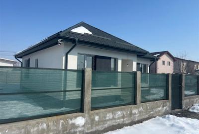 Casă individuală cu 3 camere în Berceni