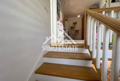 Duplex elegant cu 5 camere, 2 bai, curte in Cristian - 20