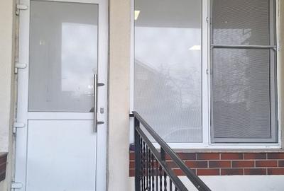 Inchiriez spatiu comercial 50 mp,pretabil birou - 1