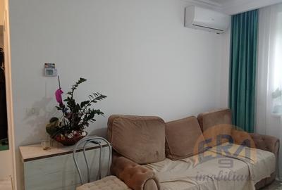 Apartament cu 2 camere semidecomandat, mobilat în Nufărul