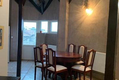 Apartament cu 3 camere decomandat în Armeneasca