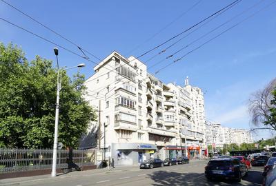 Spatiul comercial 100 mpu str.Sf Vineri colt cu B-dul Corneliu Coposu - 1