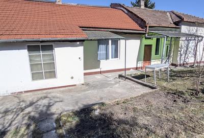 Casă de închiriat, 2 camere, 84 mp, Gruia zona Stadionul CFR - 1