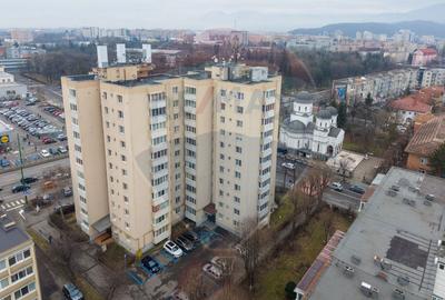Apartament 2 Camere, Zonă Bună | 13 Decembrie | 0% Comision - 13