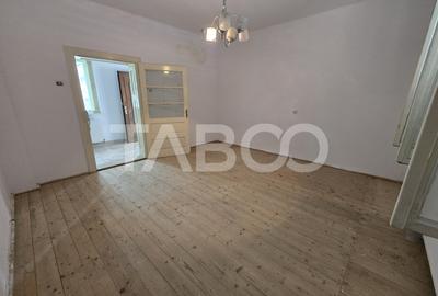 Casa de vanzare teren 412 mp garaj Terezian Sibiu COMISION 0 - 18