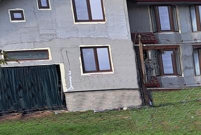 Vanzare casa 1/2 duplex semifinisat in Alba Iulia