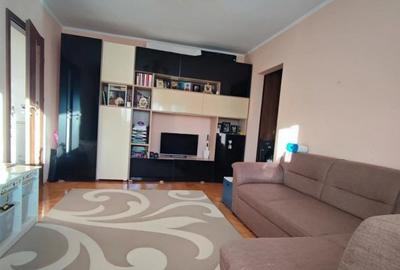 Apartament cu 2 camere semidecomandat, mobilat în Gheorgheni