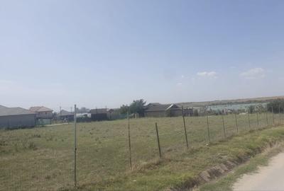 Vand teren de 550 m2 cu vedere superba la lac! - 1