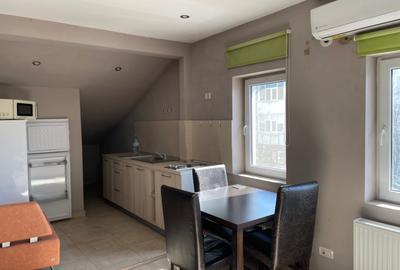 Apartament cu 2 camere semidecomandat, mobilat în Militari