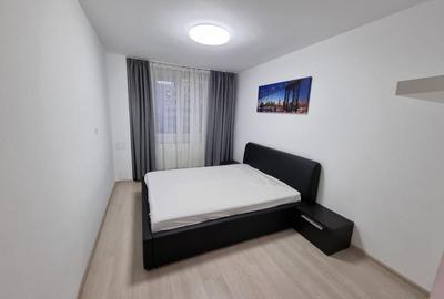 Apartament cu 2 camere decomandat, mobilat în Titan