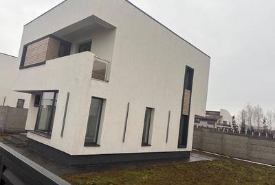 Casă individuală cu 4 camere în Berceni