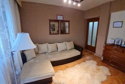 Vand apartament 3 camere suprafata mare - 7
