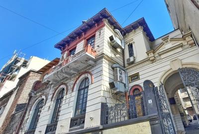 Casă individuală cu 20 camere în Romană