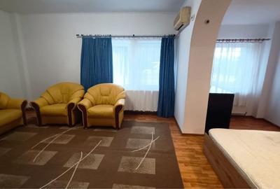 Garsonieră decomandată, mobilată în Nicolae Grigorescu