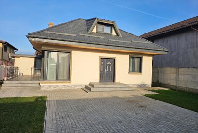 Casa 3 camere | 300mp teren | beci | mobilata - 1