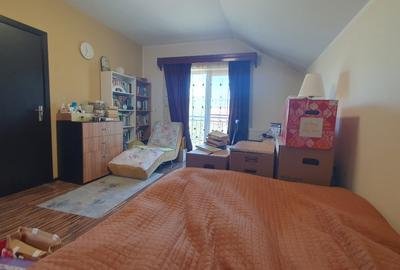 Proprietar vând casă individuală pe colț în zonă liniștită - 11