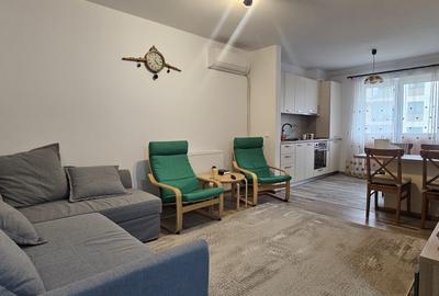 Apartament cu 2 camere decomandat, mobilat în Tractorul