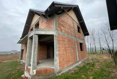 De vazare casă la roșu - 1