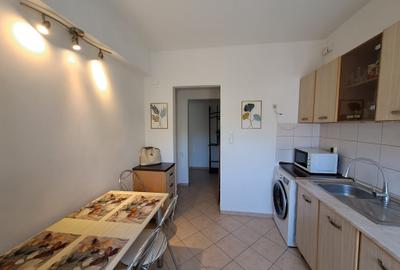 APARTAMENT 2 CAM DEOSEBIT AMENAJAT,  ROMANA, PIATA AMZEI, CALEA VICTORIEI - 8