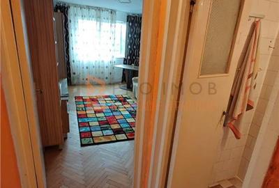 Apartament 3 camere cf 3 semidecomandat zona Micro 14 - 14